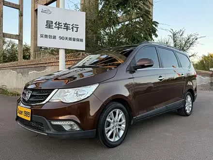 BAOJUN 730 2014