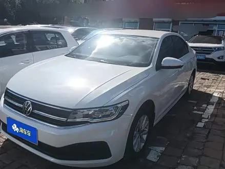 VOLKSWAGEN BORA 2021