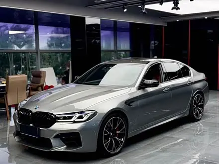 BMW M5 2021