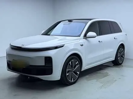 LI AUTO L9 2025