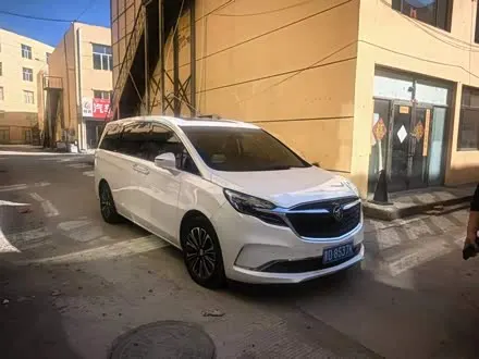 BUICK GL8 — из Китая под ключ