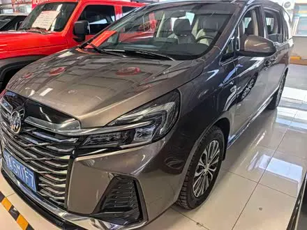 BUICK GL8 — из Китая под ключ
