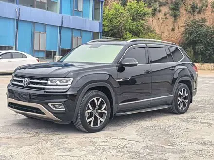 VOLKSWAGEN TERAMONT 2017