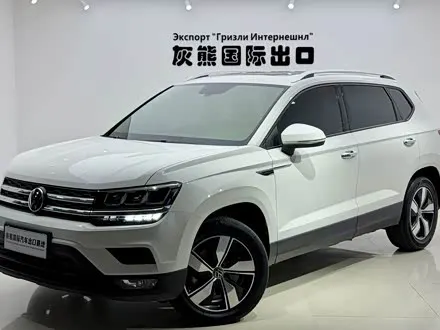 VOLKSWAGEN THARU 2022