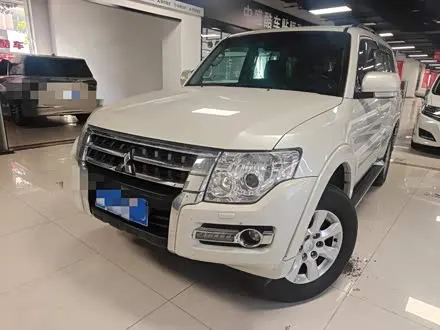 MITSUBISHI PAJERO — из Китая под ключ