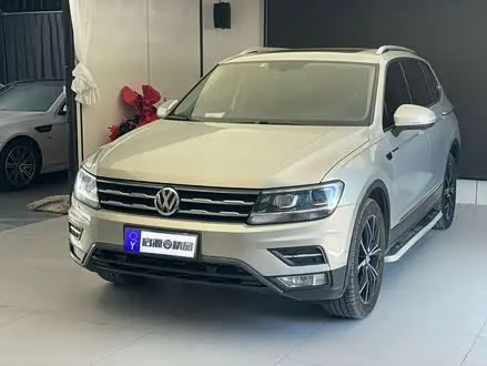 VOLKSWAGEN TIGUAN L 2018