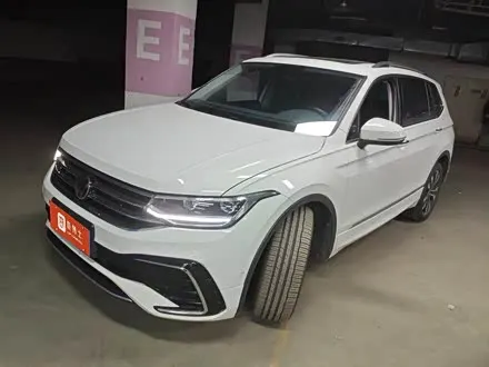 VOLKSWAGEN TIGUAN L 2024