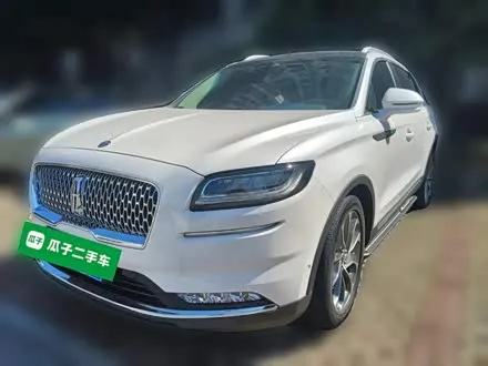 LINCOLN NAUTILUS 2021