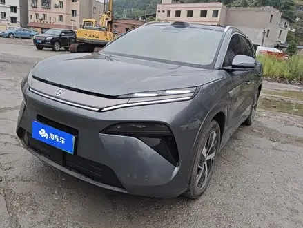 BYD TANG L 2025
