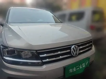 VOLKSWAGEN TIGUAN L 2019