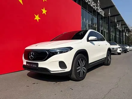 MERCEDES-BENZ EQA 2023