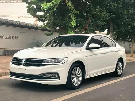 VOLKSWAGEN BORA 2020