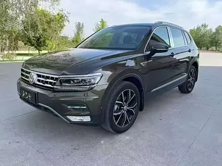 VOLKSWAGEN TIGUAN L 2018