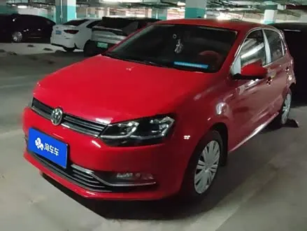 VOLKSWAGEN POLO 2016