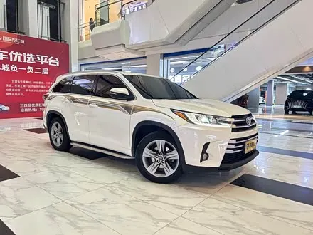 TOYOTA HIGHLANDER 2015