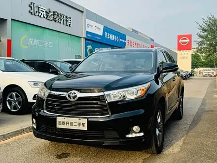 TOYOTA HIGHLANDER 2017