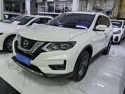 NISSAN X-TRAIL 2025