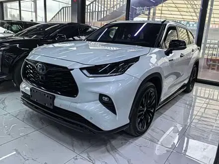 TOYOTA HIGHLANDER 2023