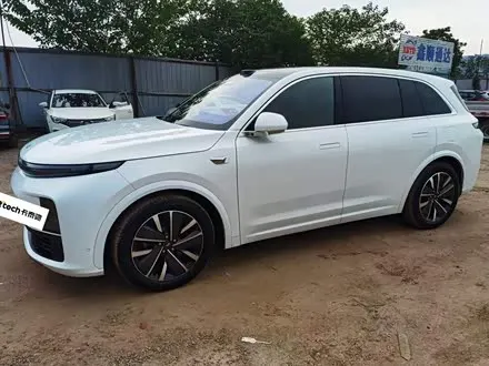 LI AUTO L7 2025