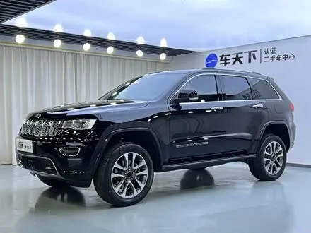 JEEP GRAND CHEROKEE 2017