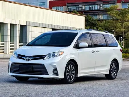 TOYOTA SIENNA — из Китая под ключ