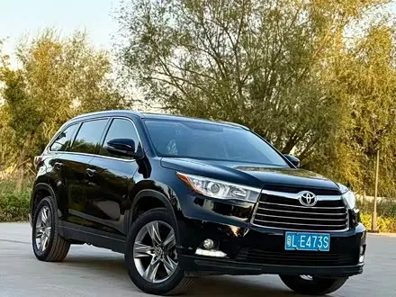 TOYOTA HIGHLANDER 2015