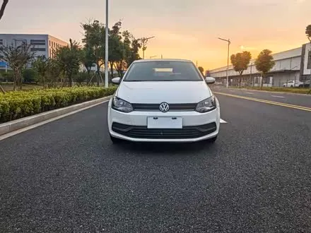 VOLKSWAGEN POLO 2018