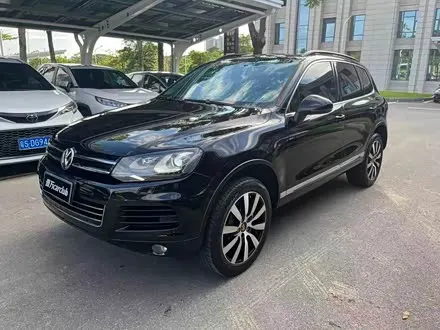 VOLKSWAGEN TOUAREG 2015
