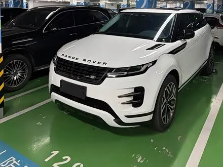 LAND ROVER RANGE ROVER EVOQUE 2026