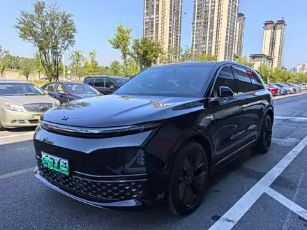 LI AUTO L6 2024