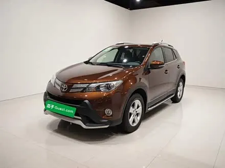 TOYOTA RAV4 2013