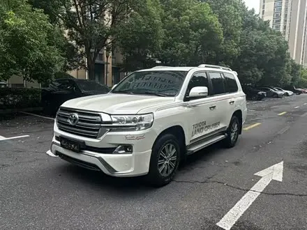 TOYOTA LAND CRUISER 2018