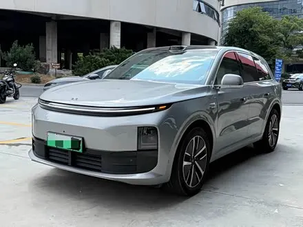 LI AUTO L6 2024
