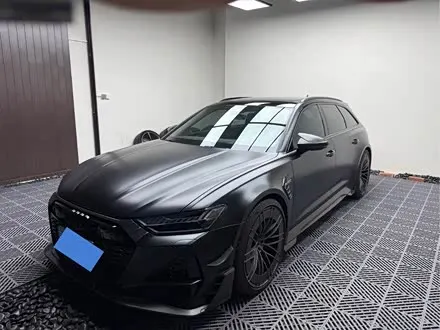 AUDI RS 6 2021