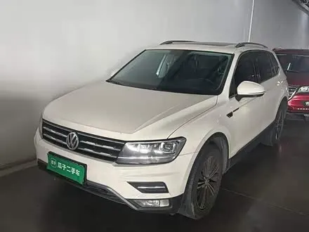 VOLKSWAGEN TIGUAN L 2020