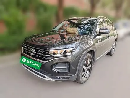 VOLKSWAGEN TAYRON 2022