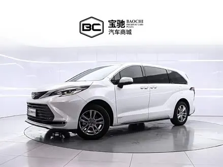 TOYOTA SIENNA 2024