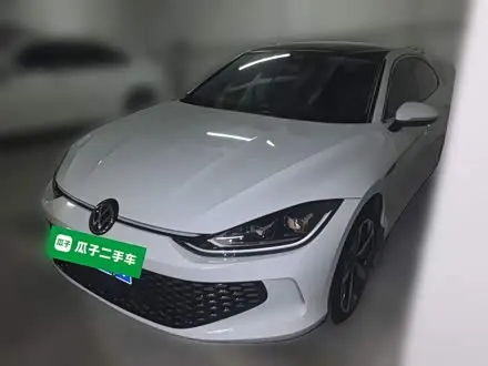 VOLKSWAGEN LAMANDO 2024