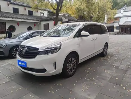 BUICK GL8 — из Китая под ключ