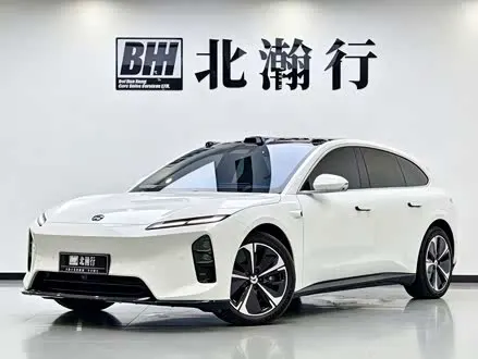 NIO ET5T 2025