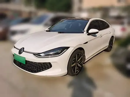 VOLKSWAGEN LAMANDO 2022
