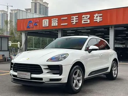 PORSCHE MACAN 2018