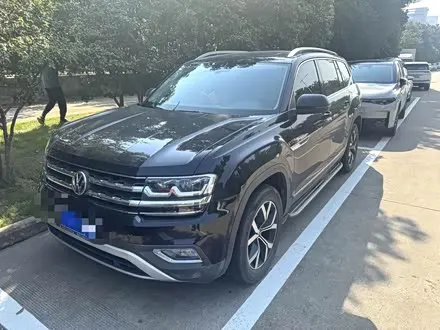 VOLKSWAGEN TERAMONT 2020