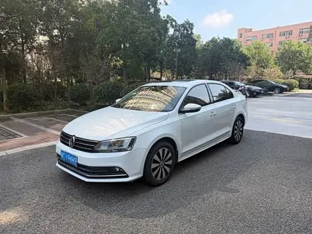 VOLKSWAGEN SAGITAR 2018