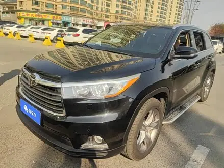 TOYOTA HIGHLANDER 2015