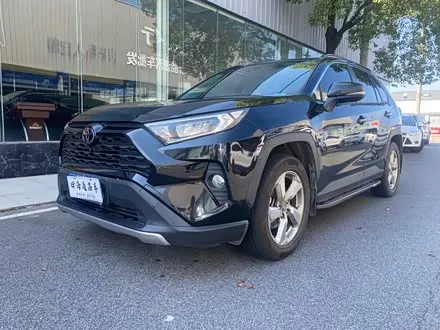 TOYOTA RAV4 2022