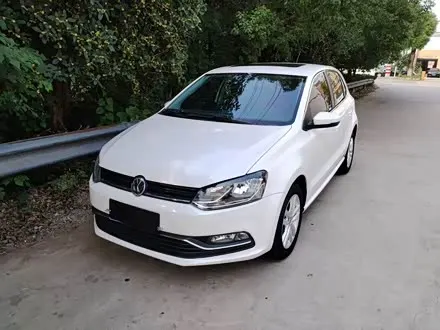 VOLKSWAGEN POLO 2016