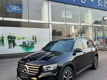 MERCEDES-BENZ GLB 2025