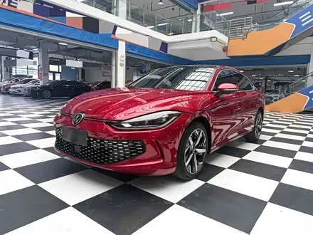 VOLKSWAGEN LAMANDO 2023