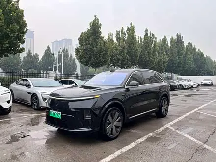 LI AUTO L8 2026